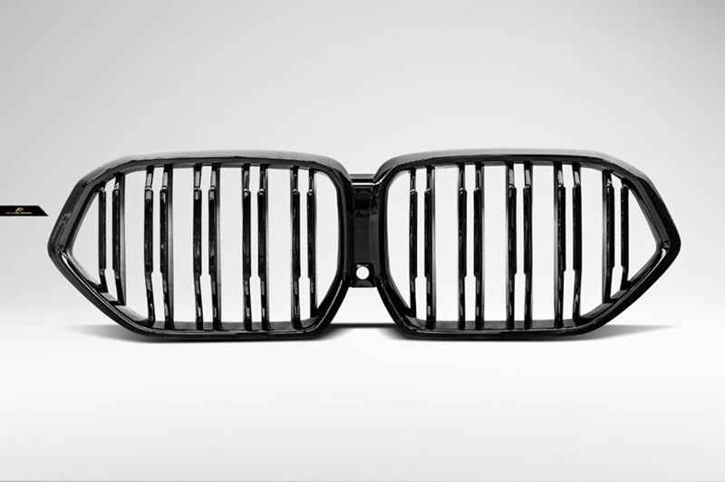 G06 - X6M front grille 006