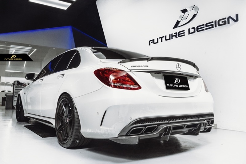 W205 C63 Sedan- PSM style Carbon Rear Diffuser 01