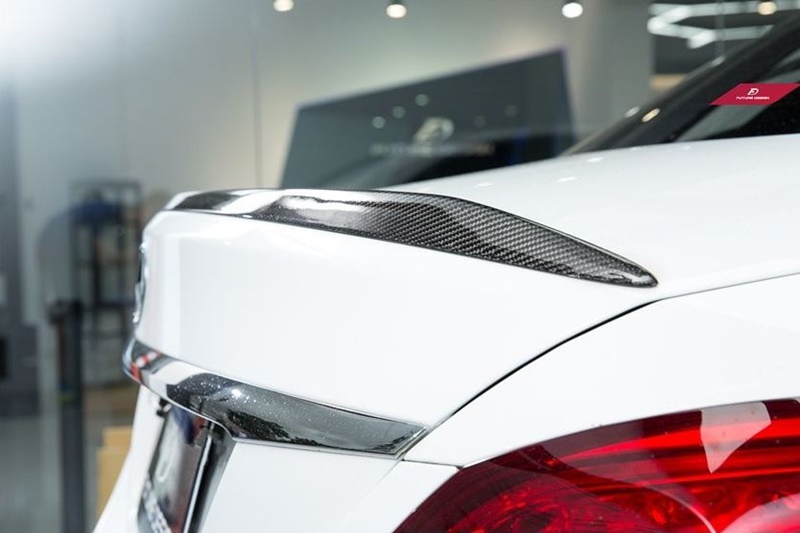 W205 Sedan - C63 style Carbon Trunk Spoiler 04
