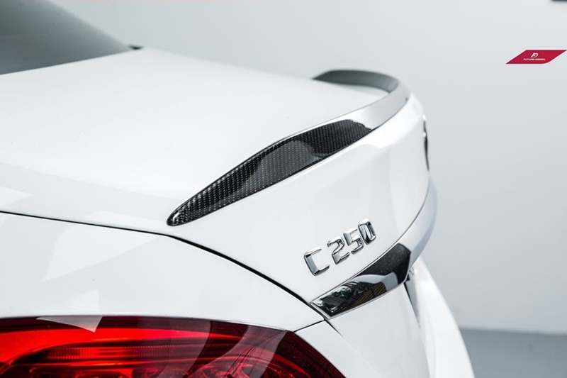 W205 Sedan - C63 style Carbon Trunk Spoiler 05